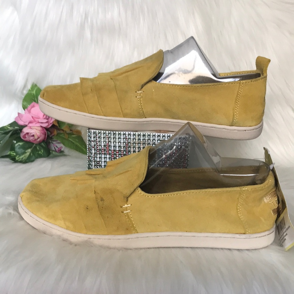Toms canvas size 7.5 color mustard suede - Picture 1 of 11